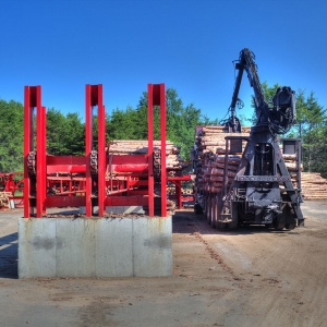 Unloading logs onto the sorter